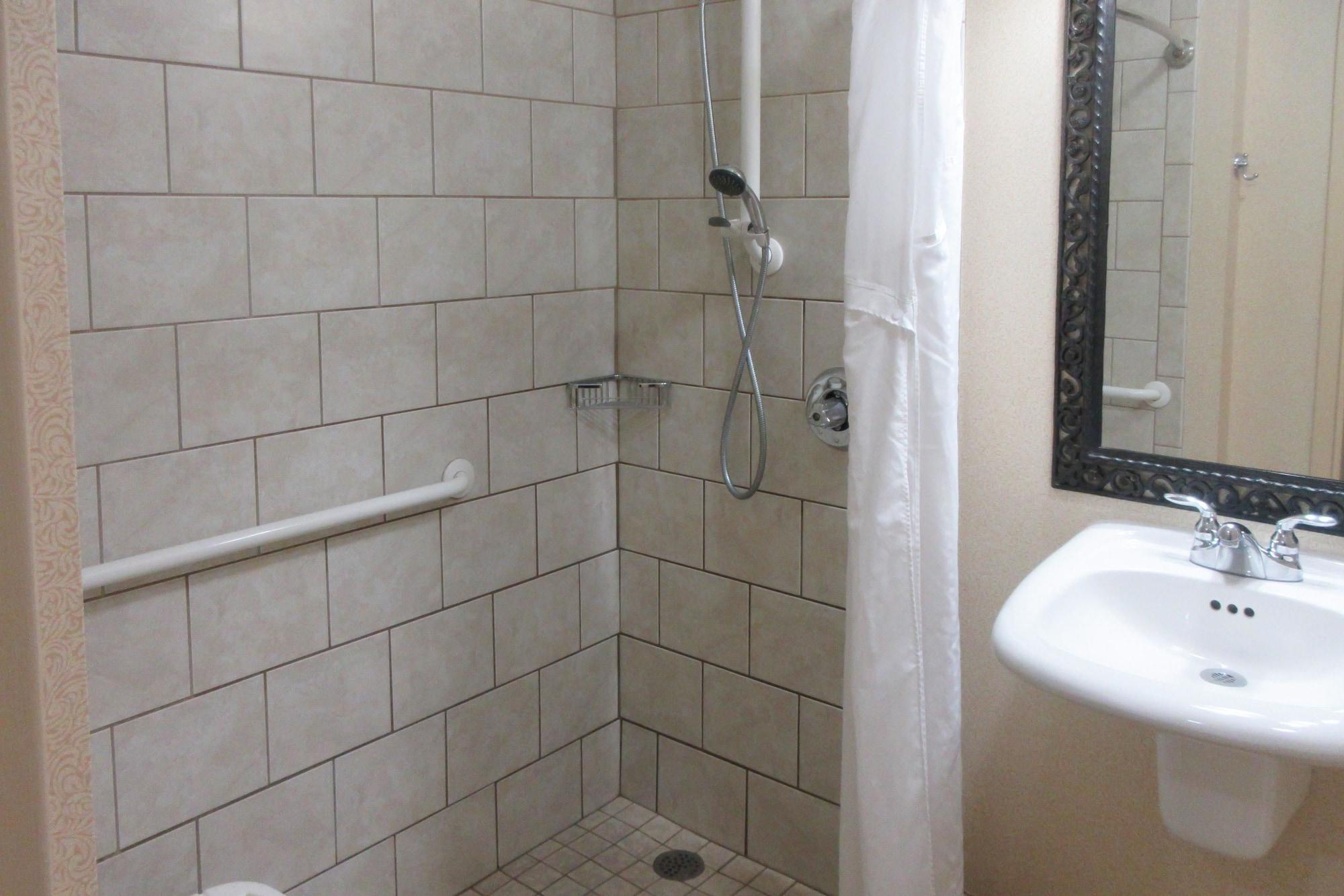 Quality Inn Oneonta Cooperstown Area Ngoại thất bức ảnh