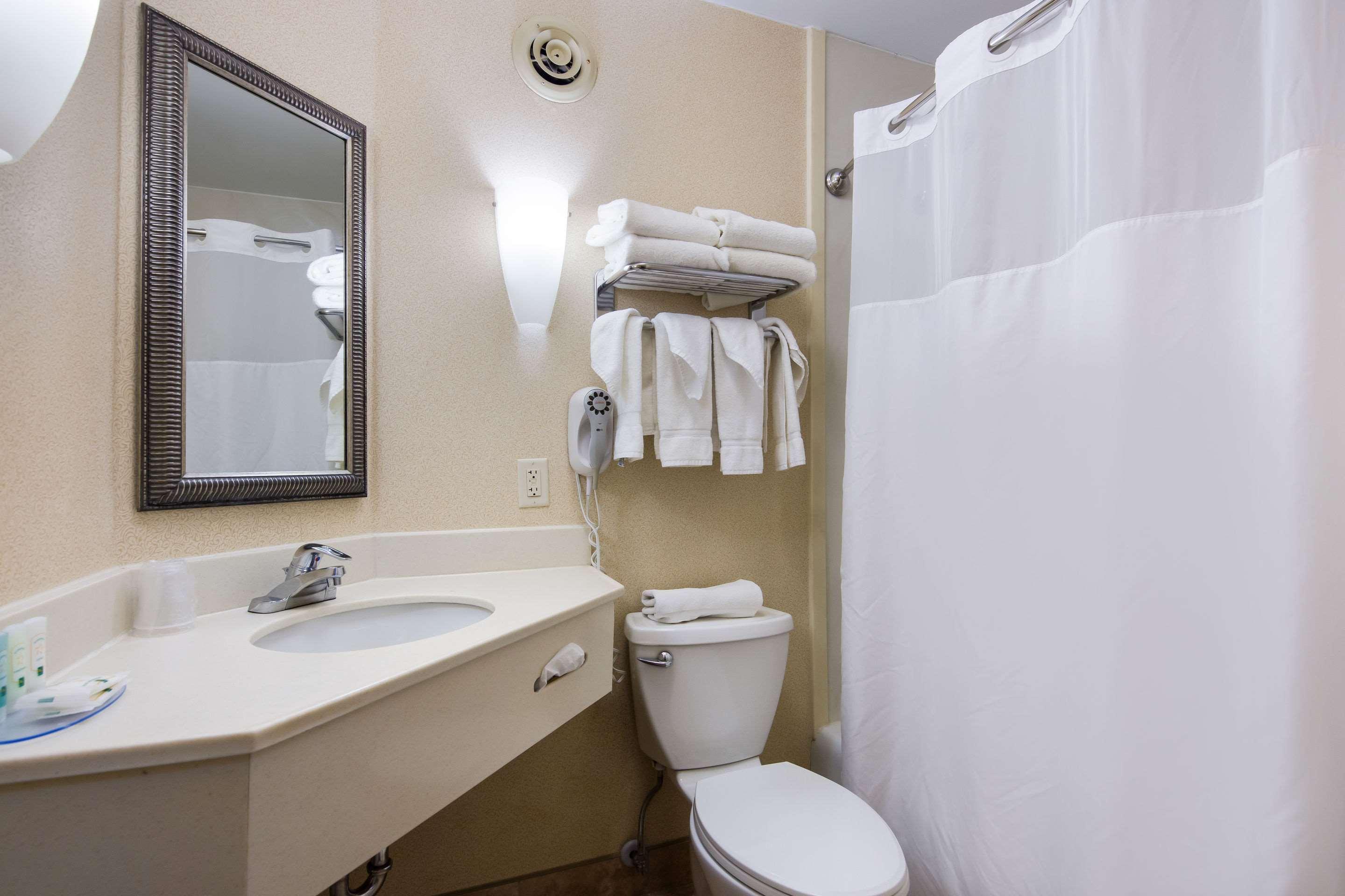 Quality Inn Oneonta Cooperstown Area Ngoại thất bức ảnh